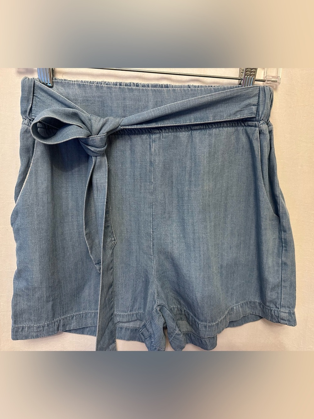 Thread & Supply Chambray Paperbag Shorts Women’s Small Blue Tie Waist Pockets